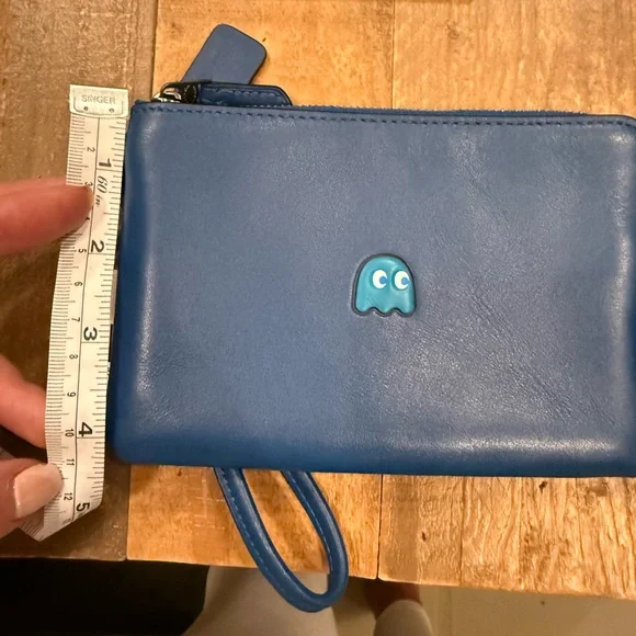 Coach x Pac-Man Limited Edition Corner Zip Wristlet – Blue NWT - Picture 9 of 10